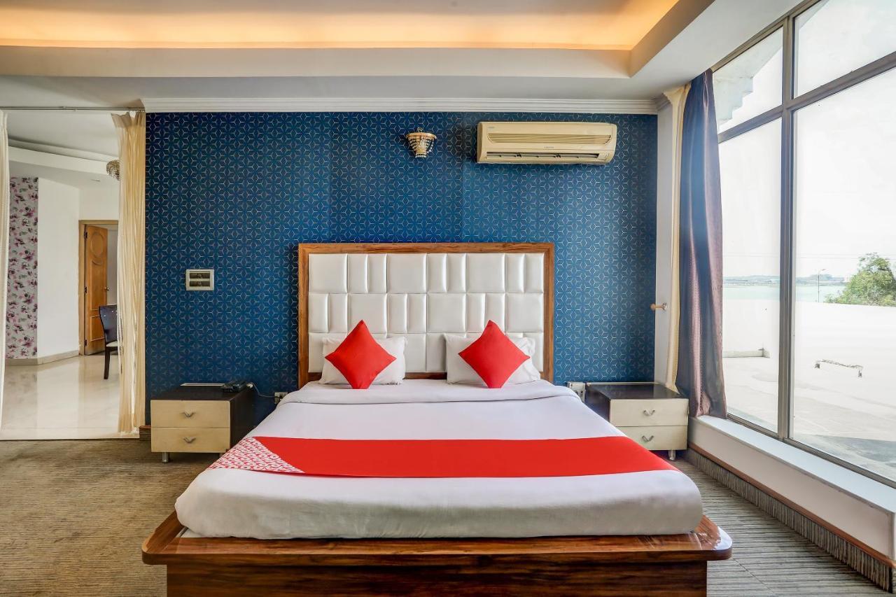 Oyo 71042 Sahara Estate Hotel Gorakhpur Luaran gambar
